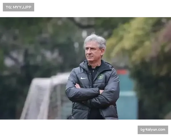 足协选帅不放假五大专家已确定十人名单两大热门人选浮现